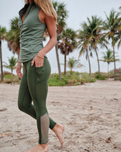 Load image into Gallery viewer, Dive In Swim Leggings