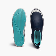 Load image into Gallery viewer, Bigeye Boot
